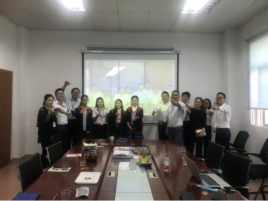 乐动手机网页版登录入口-乐动(中国)官网软件与炎墨合影 乐动手机网页版登录入口-乐动(中国)官网软件与炎墨合影